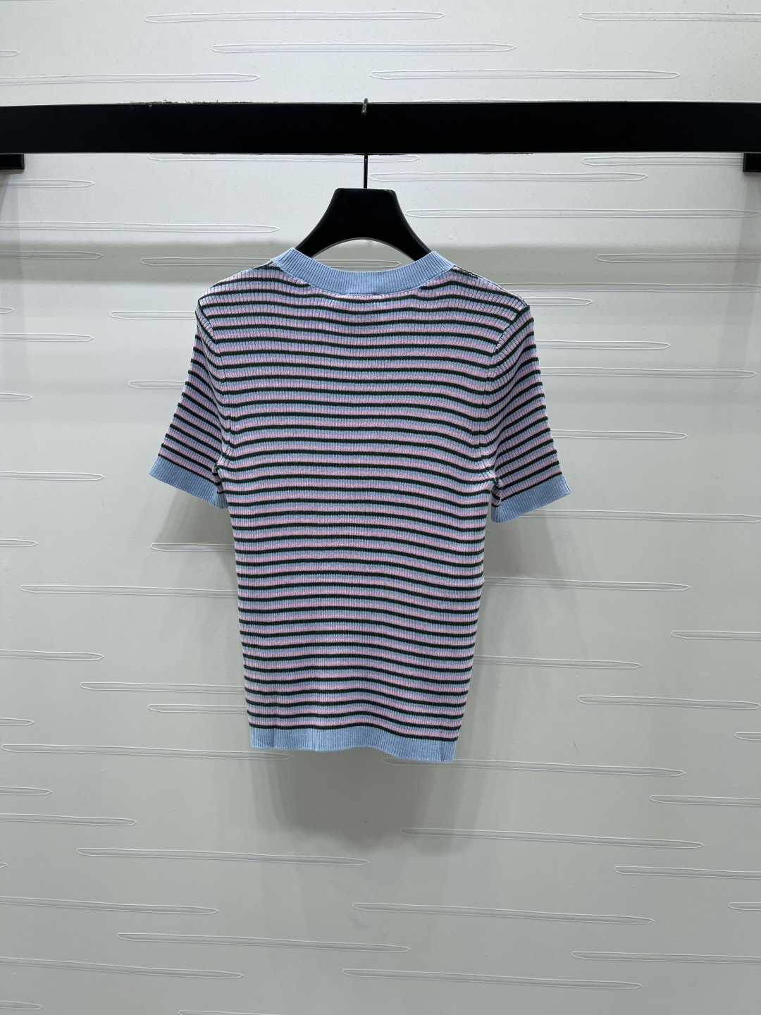 Women's short sleeves